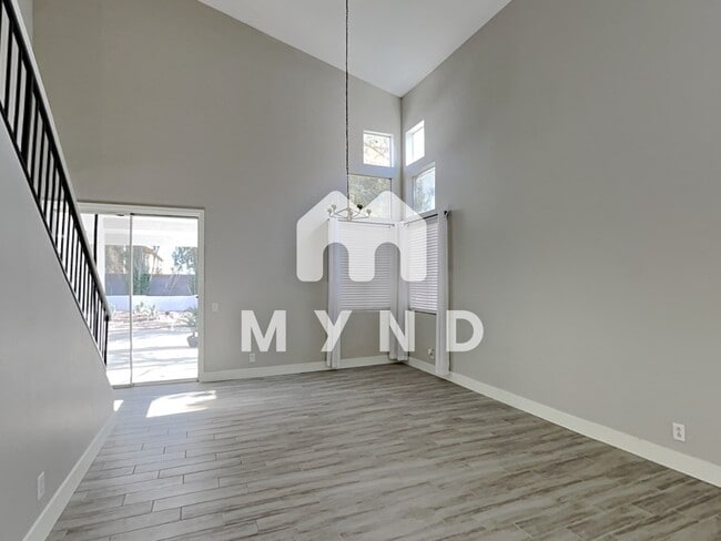 Building Photo - 3340 Lingo St