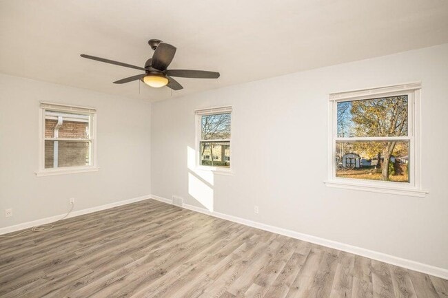 Building Photo - 3308 S 26th St