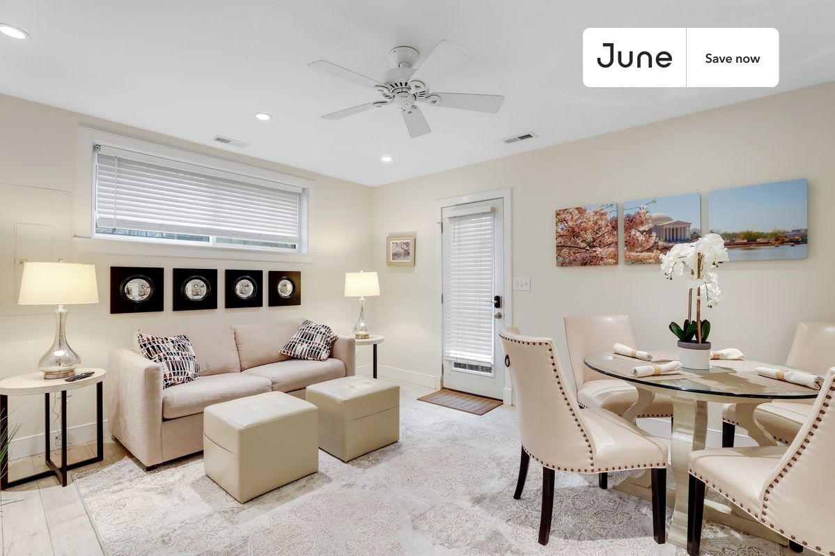 Primary Photo - 1845 Burke St SE