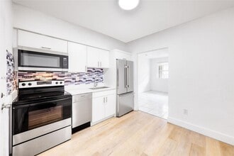 Building Photo - 1535 NW 53rd St