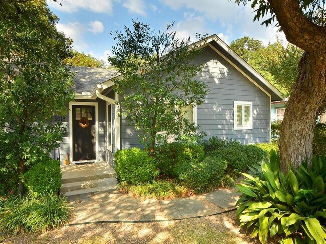 Foto del edificio - 5018 Shoal Creek Blvd