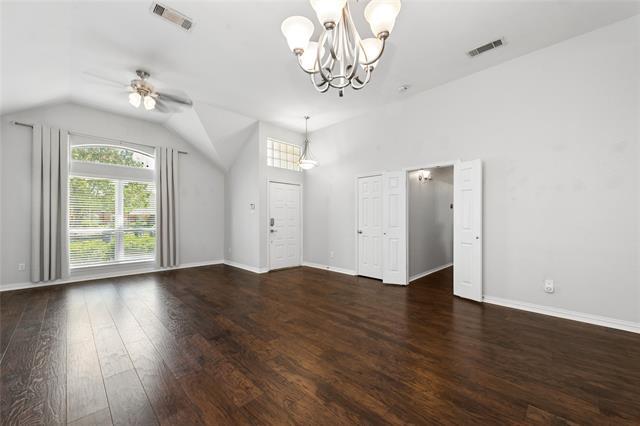 Foto del edificio - 5415 Plantation Ln