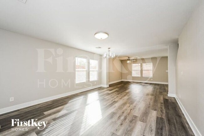 Foto del edificio - 809 Chapleton Ct