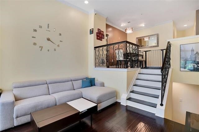 Foto del edificio - 400 Kingston Ct