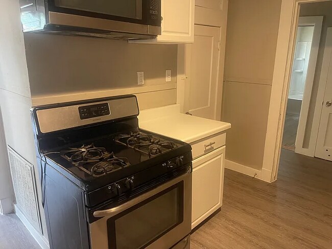 Foto del edificio - 1022 W Morgan St