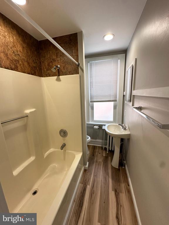 Foto del edificio - 28 Lincoln Ave