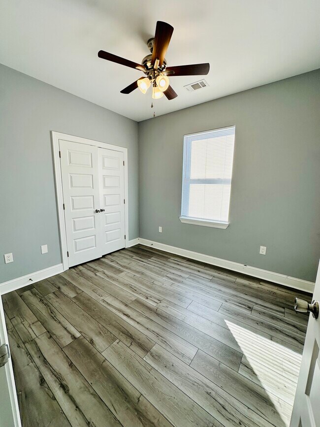 Foto del edificio - 5430 N Román St