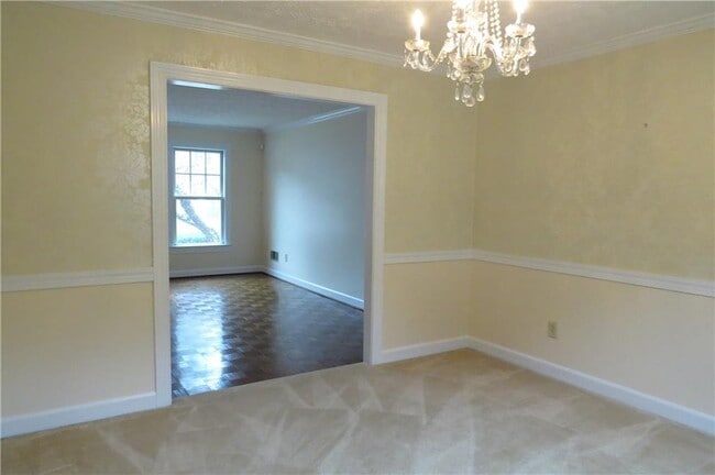 Building Photo - 3165 Henderson Walk