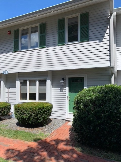 Building Photo - 174 Lowell Rd