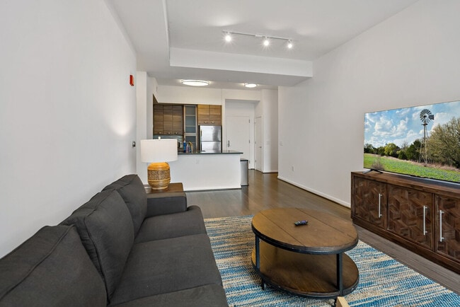Foto del edificio - 8421 Broad St