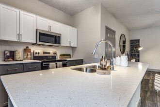 Building Photo - Hyde Park at Valley Ranch