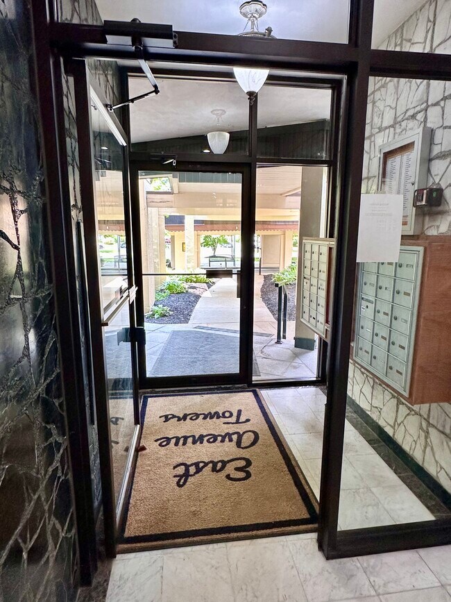 Foto del edificio - 2505 East Ave