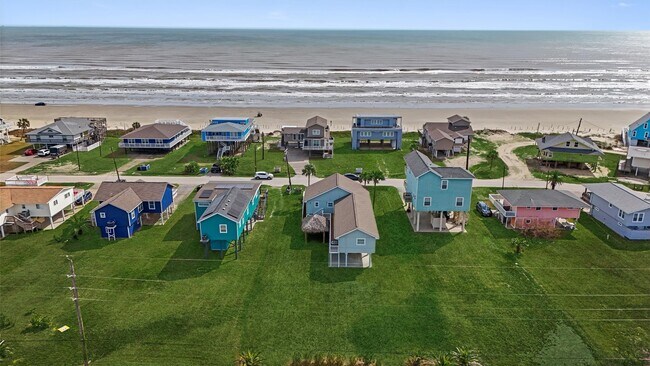 Foto del edificio - 16634 Jamaica Beach Rd