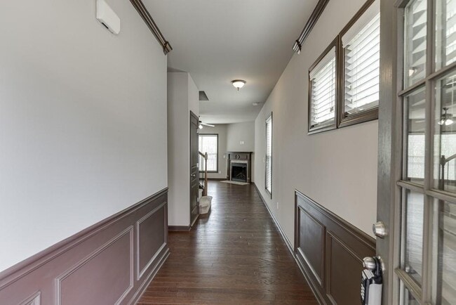 Foto del edificio - 3676 Archgate Ct