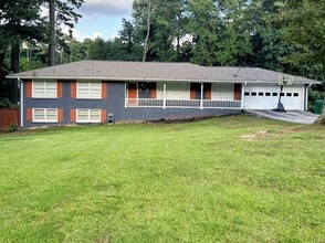 Building Photo - 816 Valley Creek Dr
