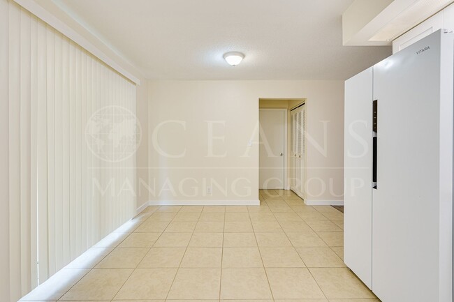 Building Photo - Modern Comfort in an Established Ormond Beach Neighborhood!