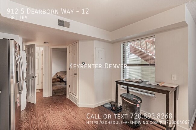 Building Photo - Charming 1 Bedroom 1 Bath Condo with W/D a...