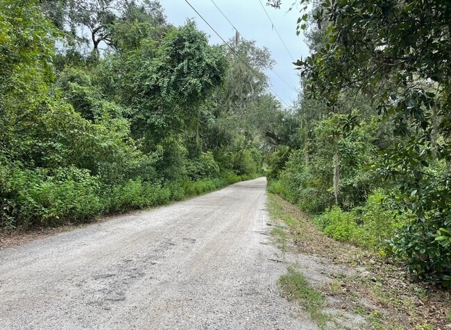 Building Photo - Ready To Rent!