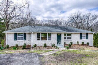 Building Photo - 969 Davidson Dr
