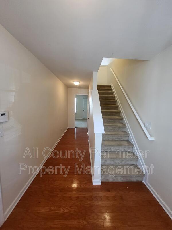 Foto del edificio - 914 Society Circle SW