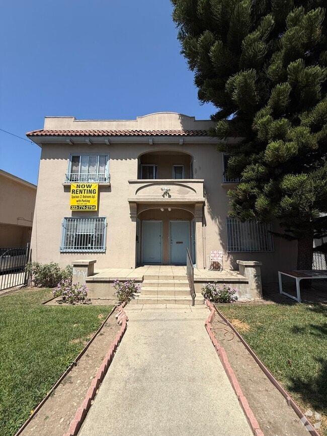Building Photo - 2687 Orchard Ave