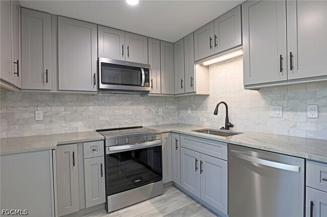 Foto del edificio - 2243 Harvard Ave