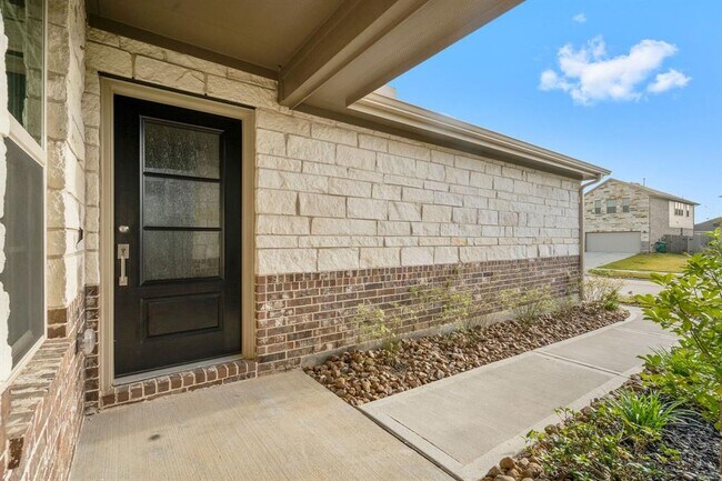Building Photo - 23724 Woodgreen Terrace Dr