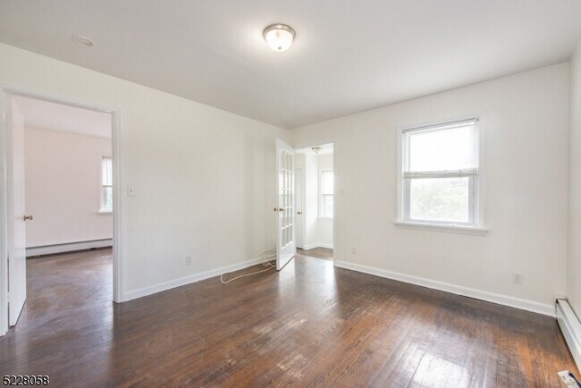 Foto del edificio - 514 Valley Rd