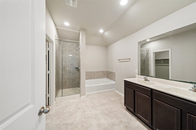 Building Photo - 13919 Leigh Lake Ln