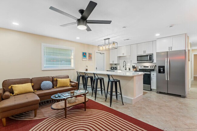 Foto del edificio - 79 S Brevard Ave