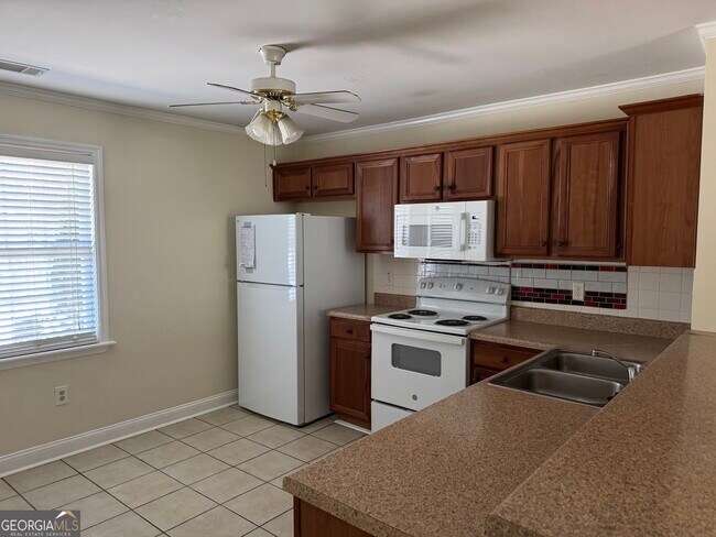 Foto del edificio - 135 Logmont Trace