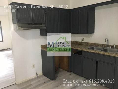 Building Photo - 6092 Campus Park Dr SE