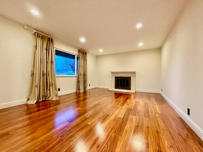 Foto del edificio - 1204 Park View Dr