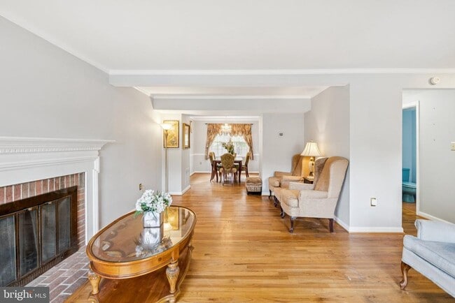 Foto del edificio - 7029 Bradwood Ct