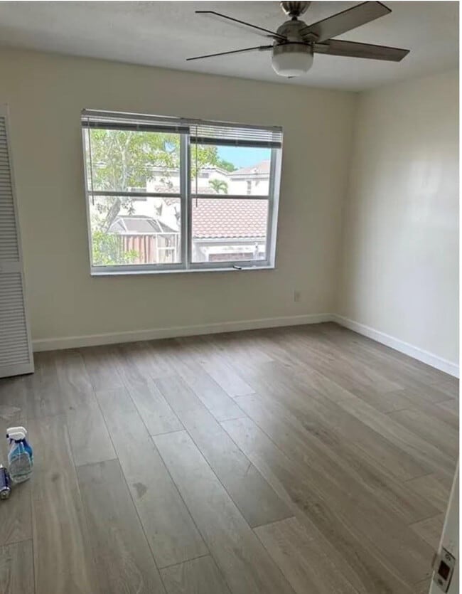 Building Photo - 10535 NW 57th St