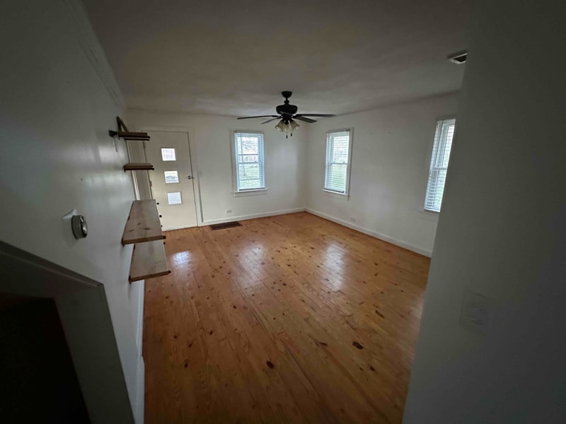 Foto del edificio - 25034 Kenneth Ave