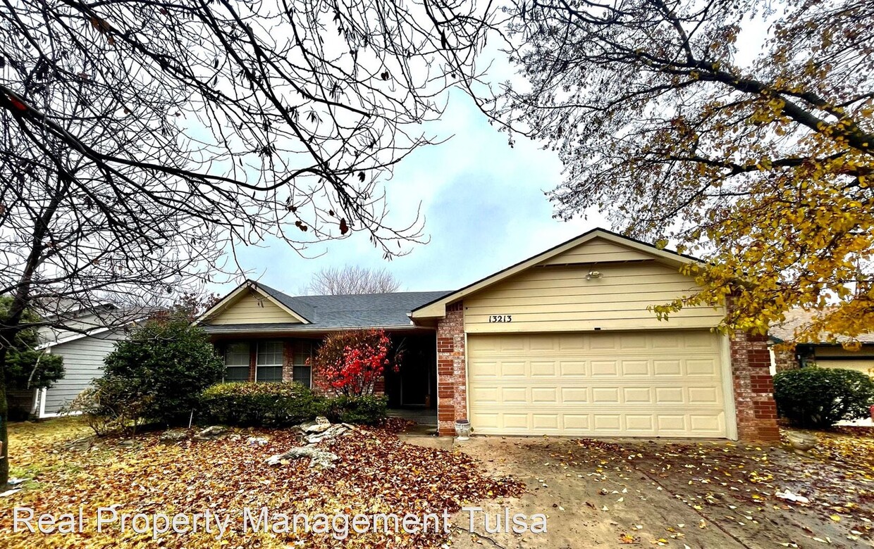 Primary Photo - 3 br, 2 bath House - 13213 S 86th Ave
