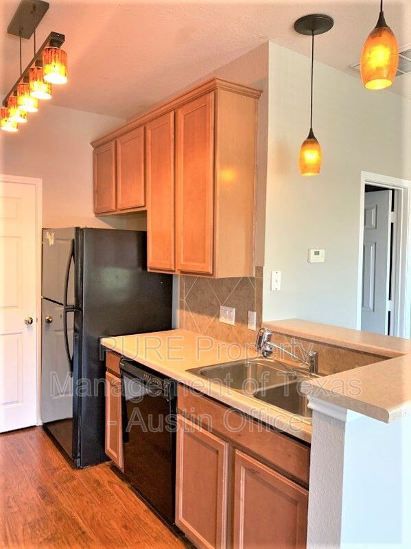 Foto del edificio - 16100 Great Oaks Dr