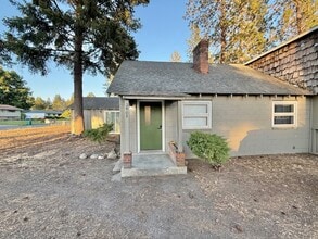 Building Photo - 2407 S University Rd