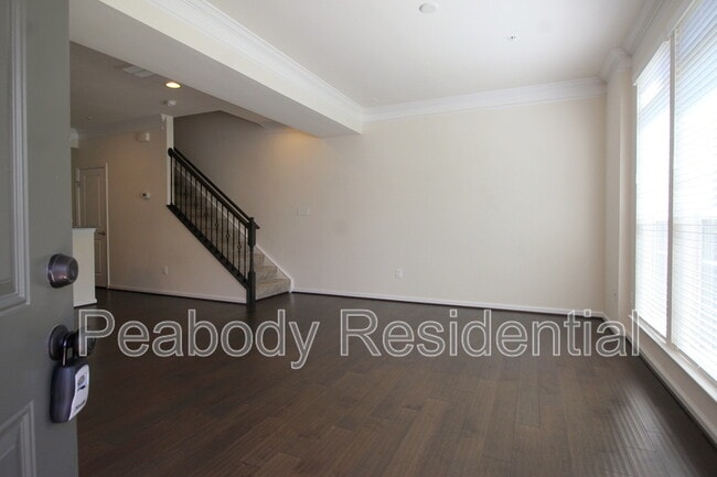 Photo - 13615 Air and Space Museum Pkwy Apartment