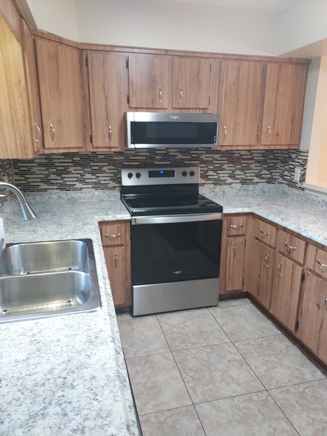 Foto del edificio - 1321 SE 3rd St