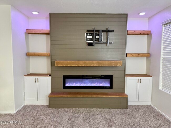 Building Photo - 15459 W Monterosa St