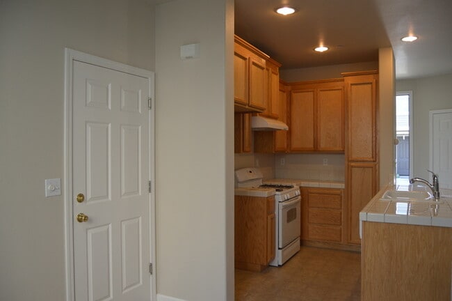 Foto del edificio - 2201 Imray Way