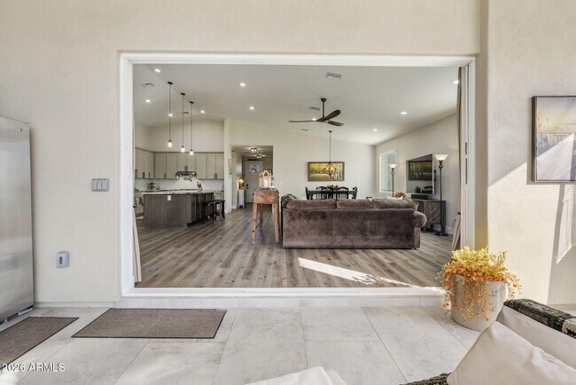 Building Photo - 3912 S Kyrene Rd