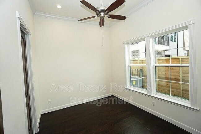 Building Photo - 2313 Richton St