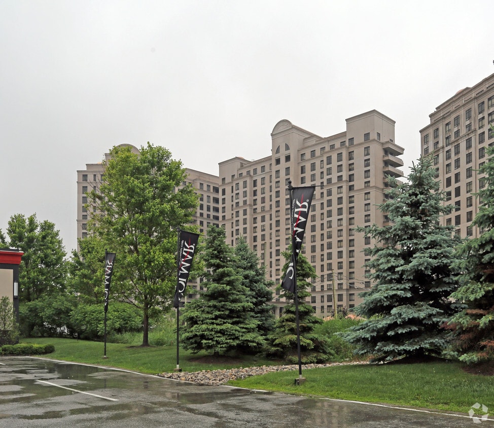 Bellaria Residences Apartments 9255 Jane St Vaughan, ON