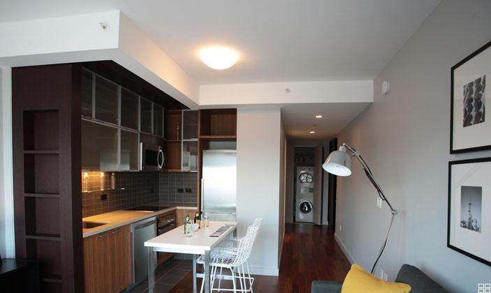Primary Photo - 560 W 42nd St