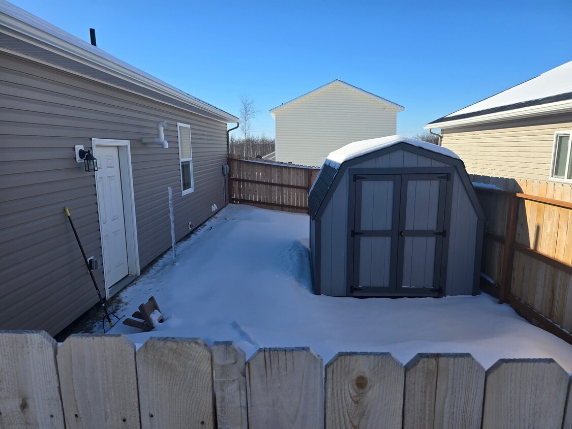 Building Photo - 4706 Adirondack Cir