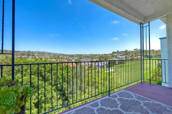 Building Photo - 2630 Pirineos Way