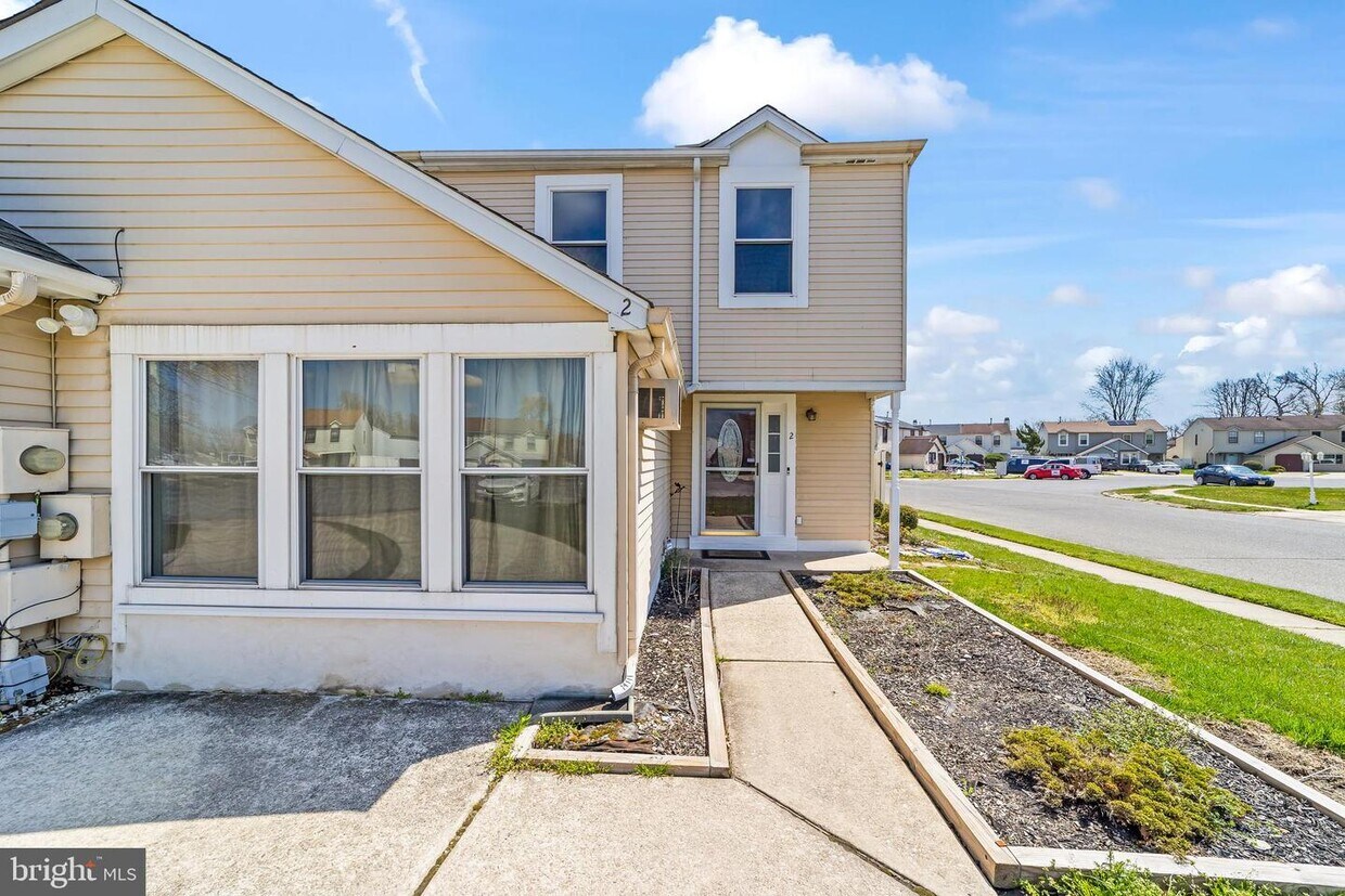 2 Quasar Ct, Washington Township, NJ 08080 House Rental in Washington